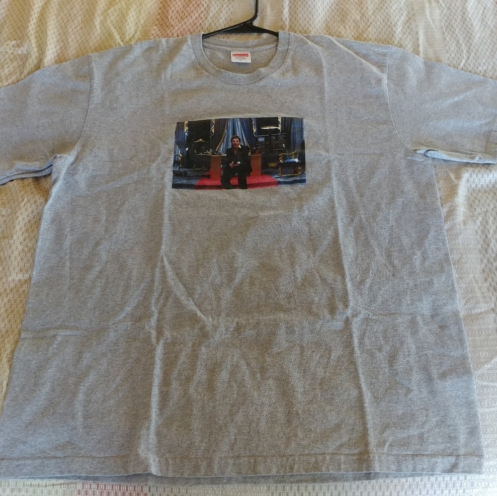 Supreme Scarface Friend Tee Heather Grey
Like New